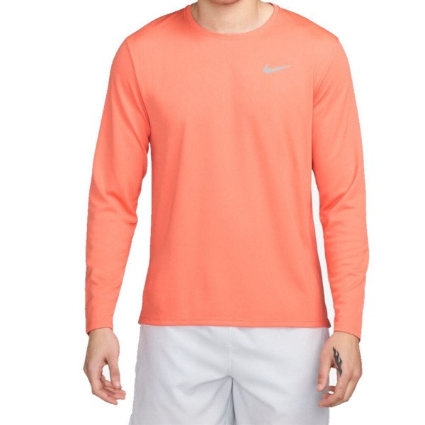 NIKE M NK DF UV MILER TOP Langarmshirt Herren orange